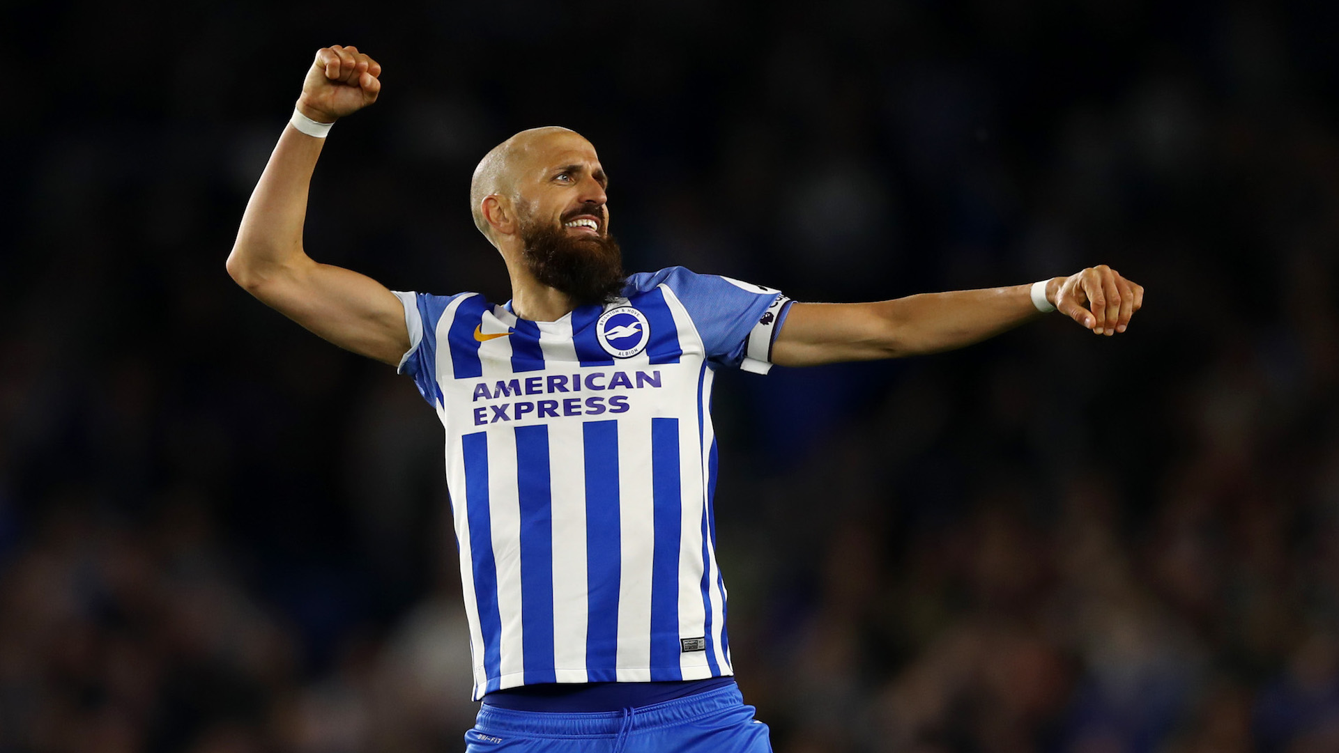 布莱顿发布备战花絮，集结日队长鼓劲，中超任务艰巨，数据趋势出现新变化的简单介绍