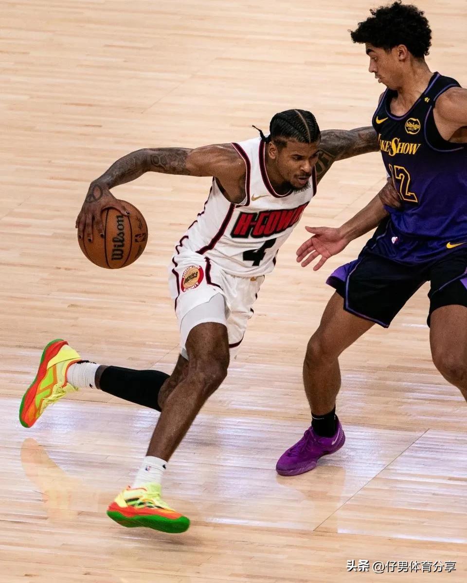 包含赛后底特律活塞备战全明星赛，内部沟通细节曝光，赛场秩序良好，轮换策略成焦点的词条